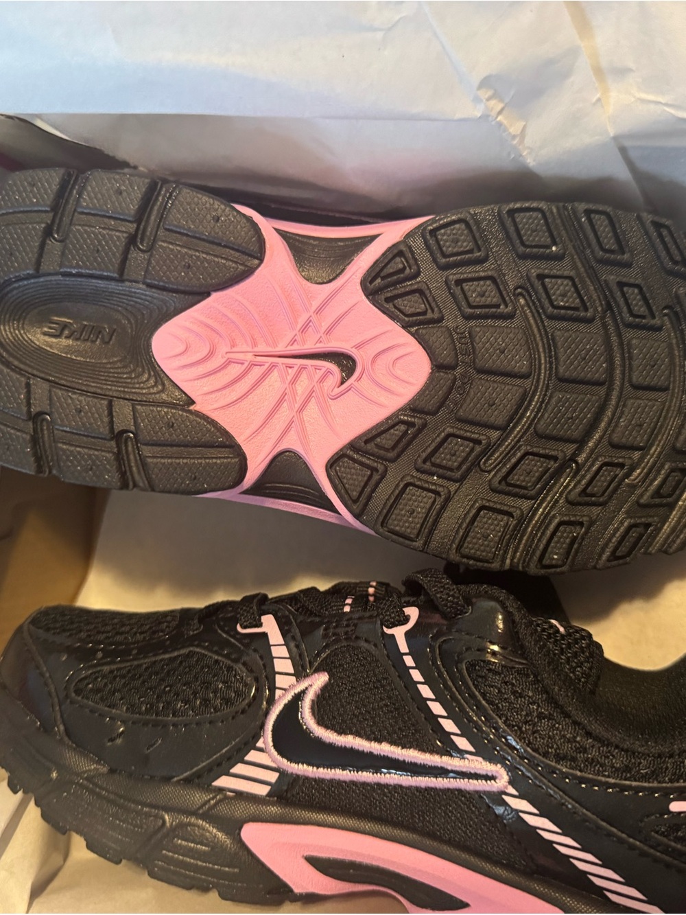 Nike V5 Girls Black & Pink Athletic Sneakers